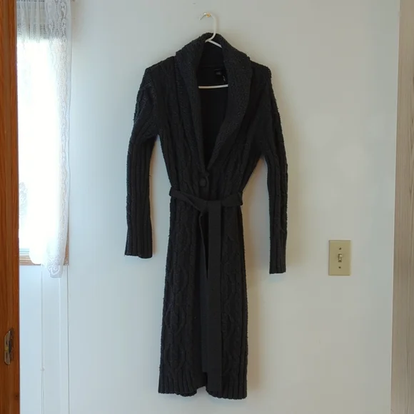 Long wrap sweater - Picture 2 of 11